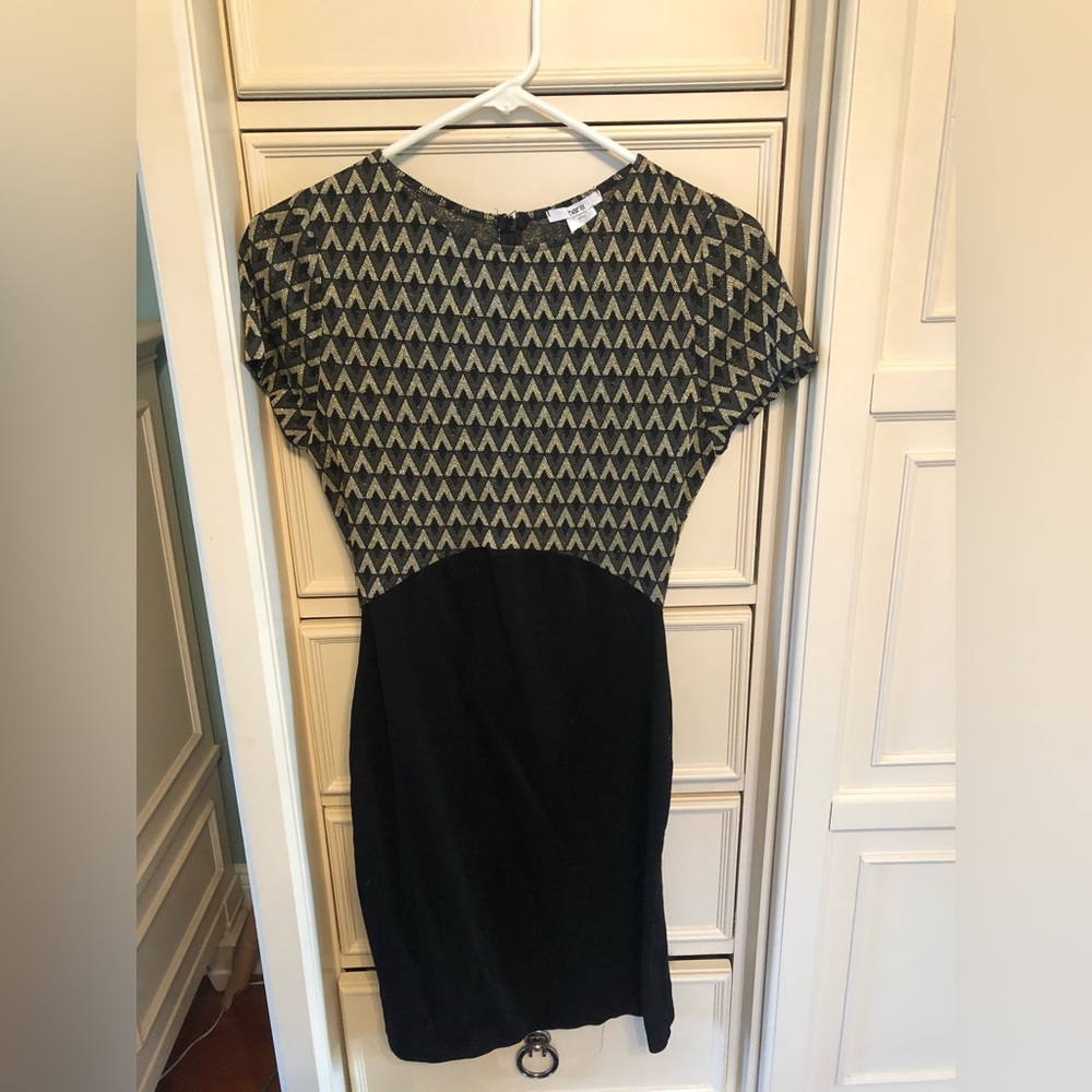 Bar III black and gold short sleeve dress size medium